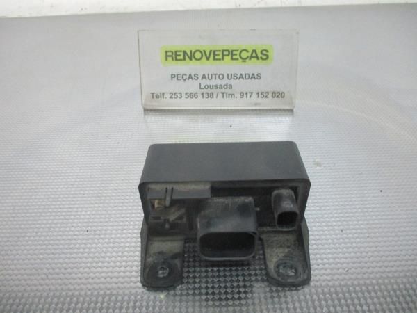 Botão / interruptor electromecânico / relé MERCEDES-BENZ Classe C (W20