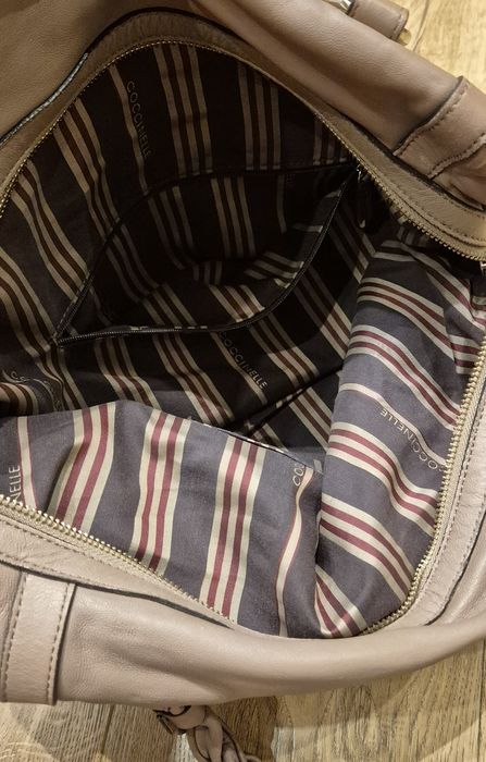 Torebka Coccinelle – fason shopper/hobo, plecione rączki, kolor taupe