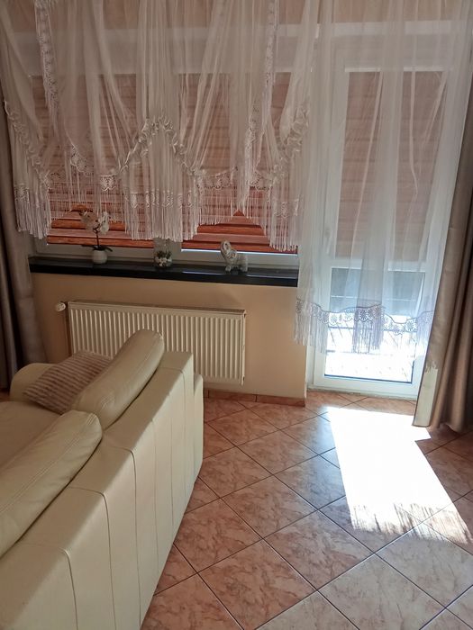 Używane firany z falbanami