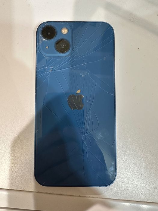 Sprzedam iPhone 13