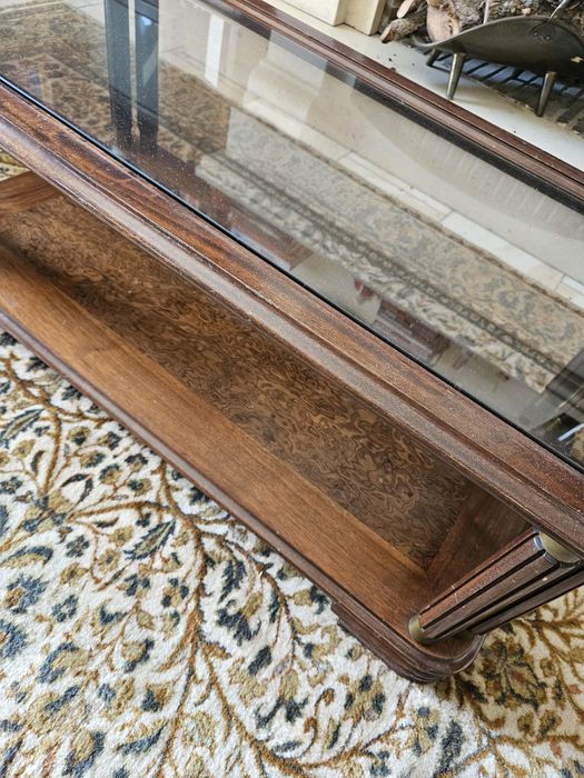 Mesa de centro com tampo vidro