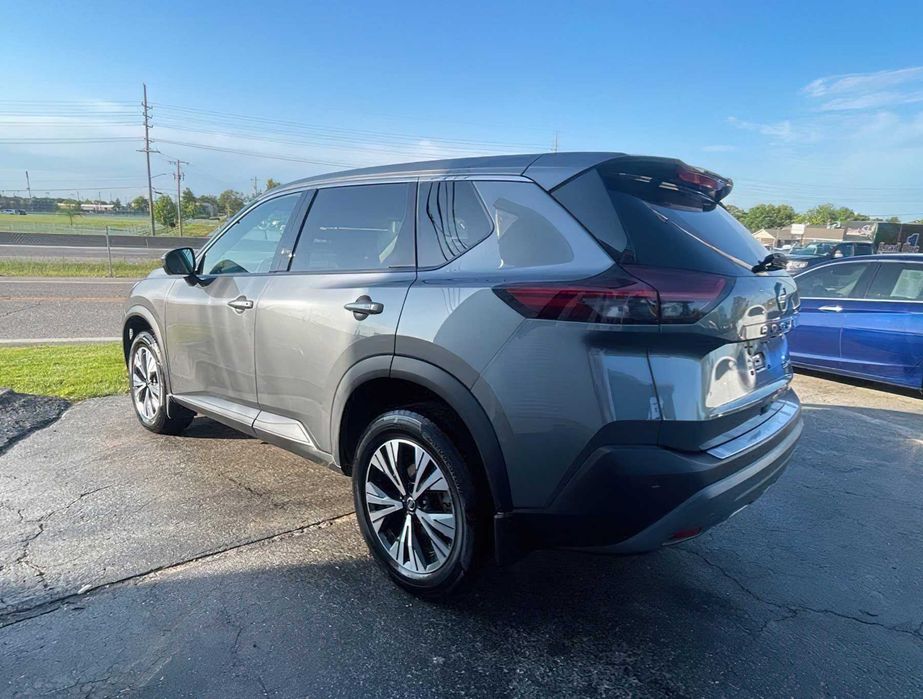 Nissan Rogue      2021