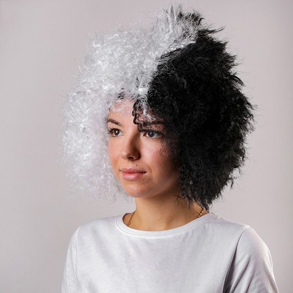 Продам парик чёрно-белый