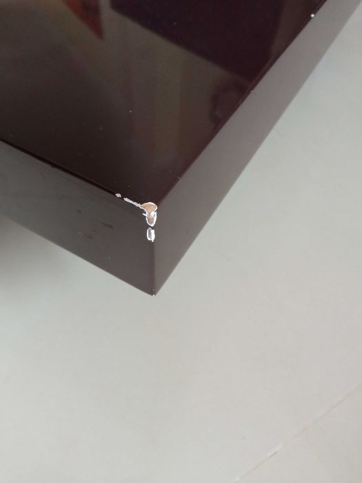 Mesa de centro quadrada rotativa usada