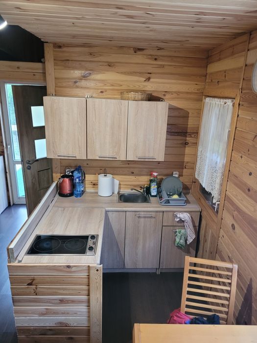 Sprzedam domek letniskowy 20m2 wraz z tarasem nad jeziorem