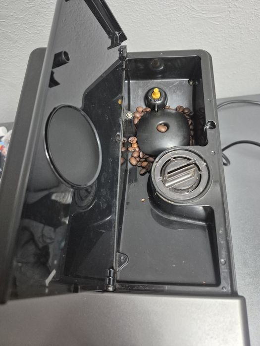 Saeco Incanto HD8918 / 41 кофемашина кавовий апарат