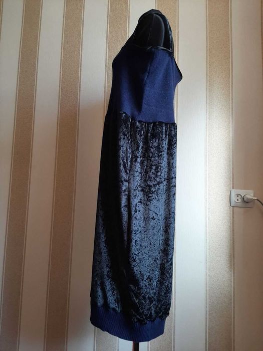 Платье- сарафан теплый, миди.