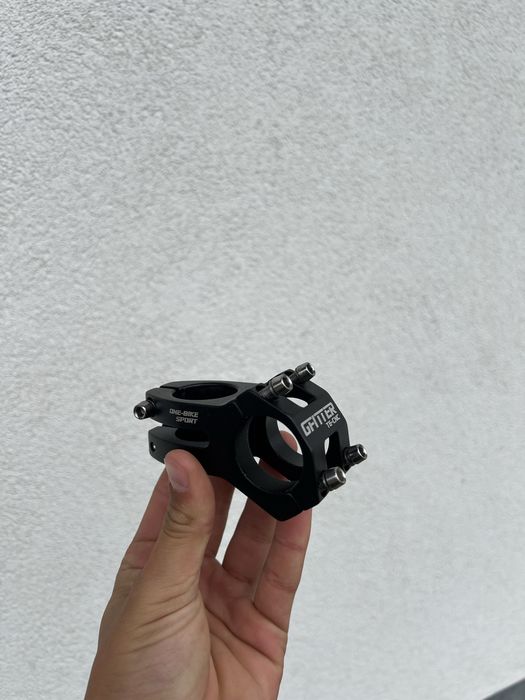 Kierownica GFITTER + mostek czarna 31,8 mm