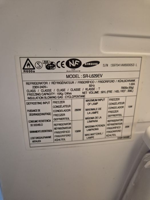 Frigorífico Samsung Volume Líquido Total: 501 Litros