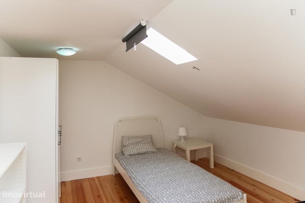 Quarto - localizado em Cidral Coimbra