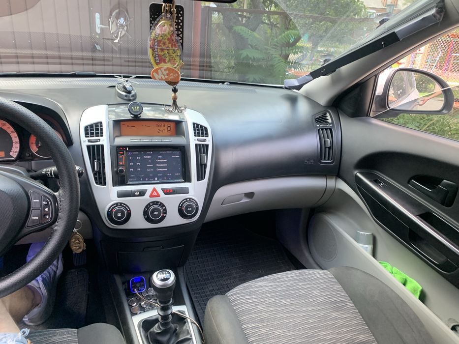 Кіа сід универсал чистий бензин