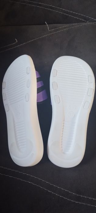 Klapki damskie raz założone