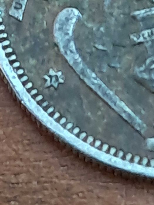 Moedas de 5 e 25 pesetas espanholas raras.