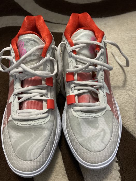 Кросівки чоловічі