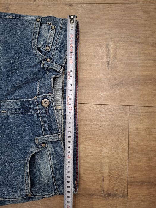 Kultowe jeansy Tommy Hilfiger Bootcut Flare