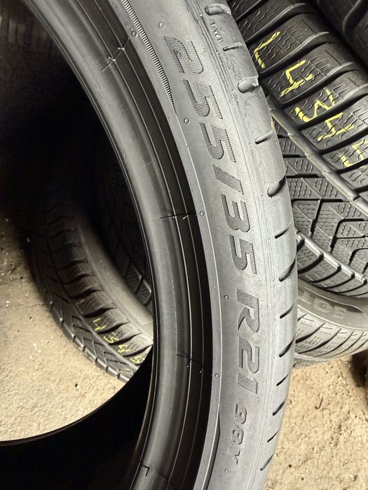 255/35 R21 + 285/30 R21 Pirelli  PZero PZ4 MO-S 4шт. 95%