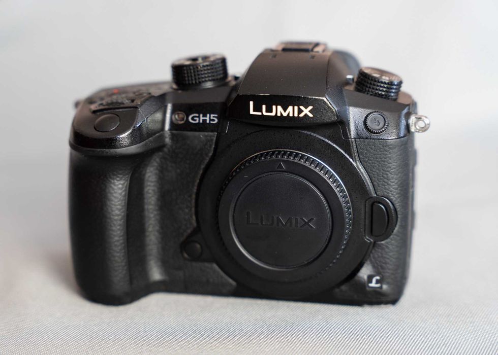 Panasonic Lumix GH5 – body, 4K, stan dobry+ (dodatkowe obiektywy)