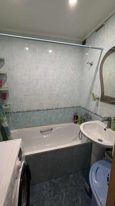 Продаж 4-х кімнатної квартири. Вулиця Павла Глазового.