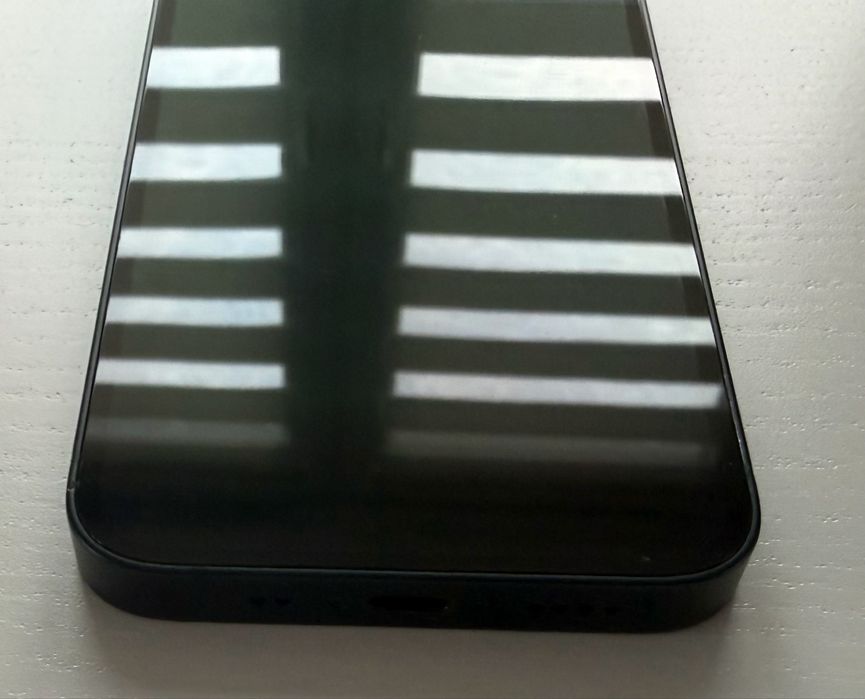 iPhone 13 mini po wymianie baterii na nową + GRATISY