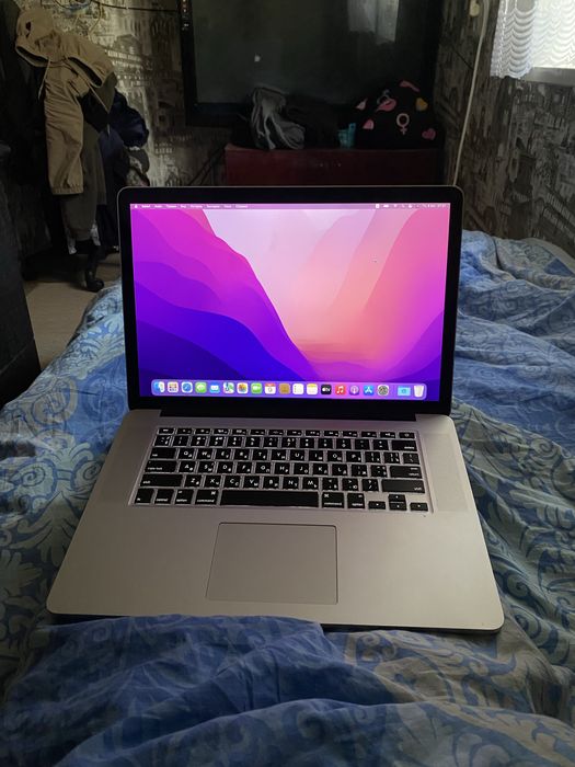MacBook Pro 15 16/256