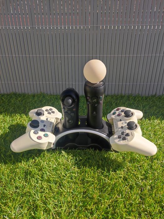 PlayStation 3 Slim Branca (Classic White) 320GB + 2 Comandos + Pack PS Move