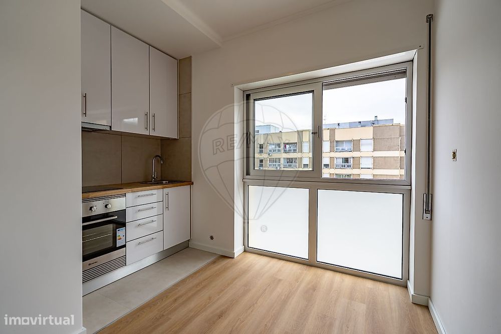 Apartamento T1 para venda — Coimbra (Sé Nova, Santa Cruz, Almedina E São Bartolomeu), Coimbra