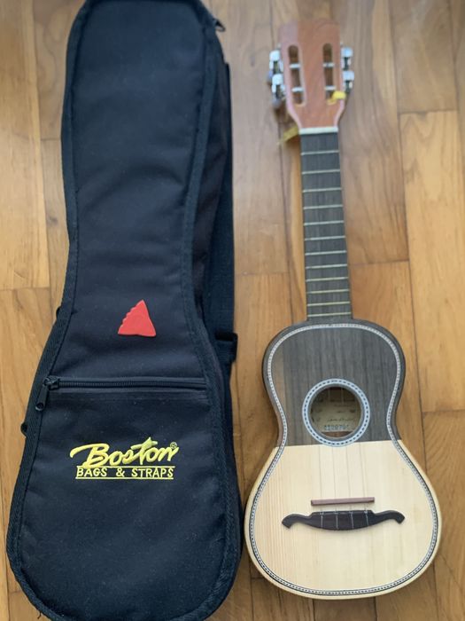 Cavaquinho APC modelo 102