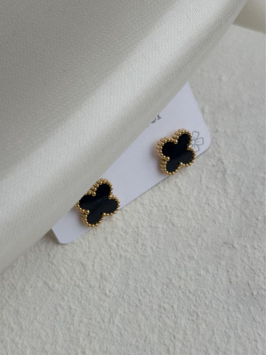 Прикраси з медичного сплаву