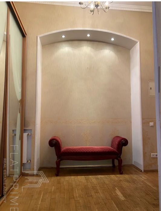 Центр! Вигідна ціна Метро Университет Золоті Ворота