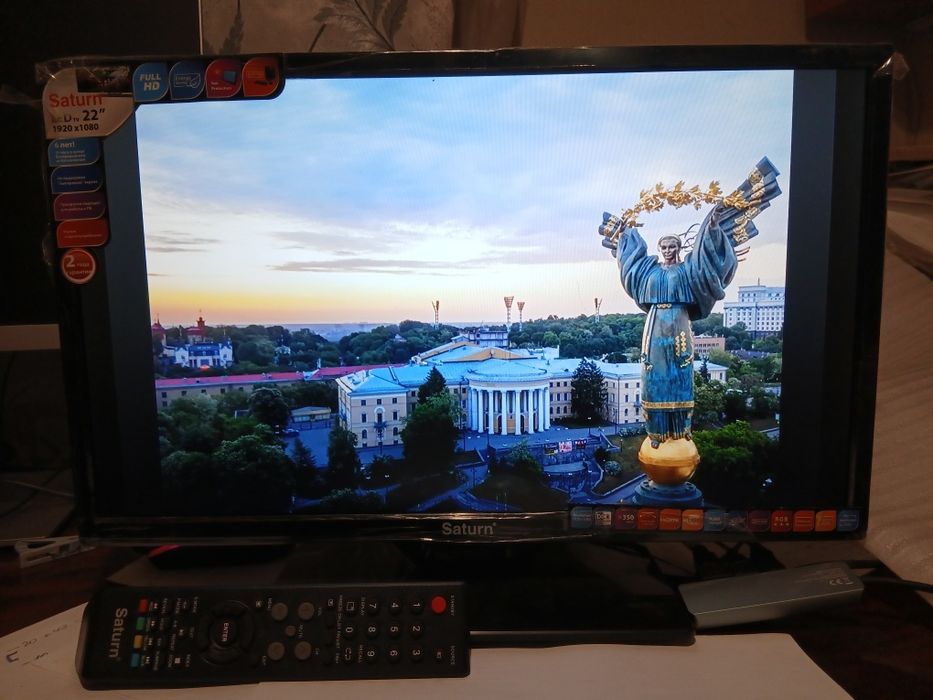 Телевізор Saturn LED22K, ідеальний стан