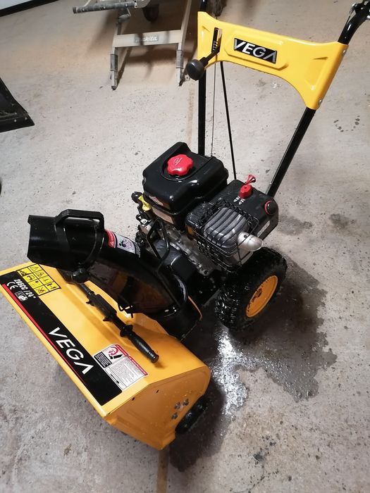 Odśnieżarka Vega KCM24 Briggs&Stratton rozrusznik