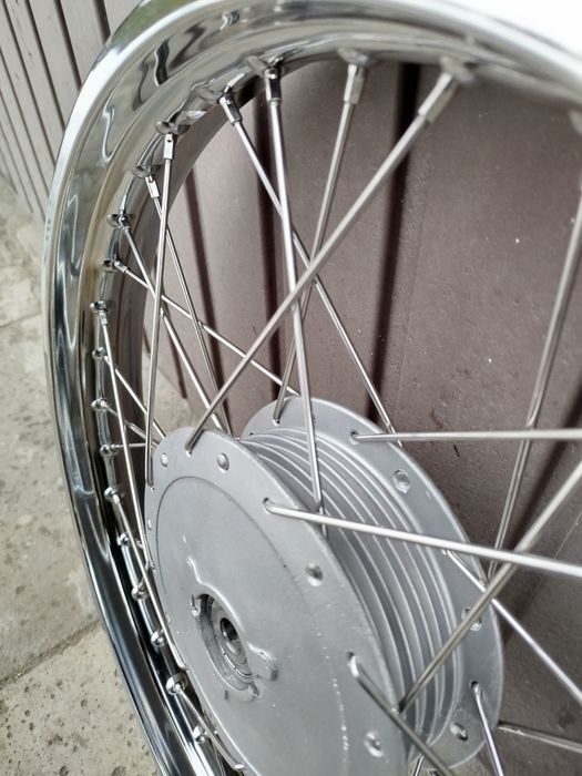Koła wsk 125 bez graweru nierdzwne szprychy