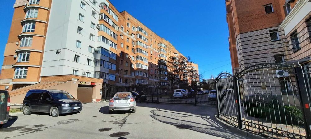 Продам комерційне приміщення. Центр, Соборності