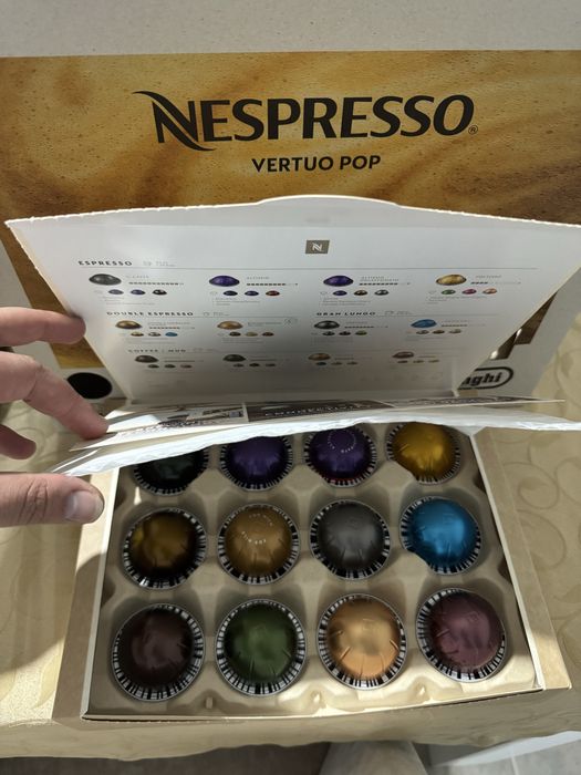 Maquina de cafe Delonghi Nespresso Vertuo Pop nova