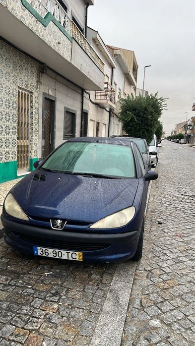 Peugot 206 2002 otimo carro