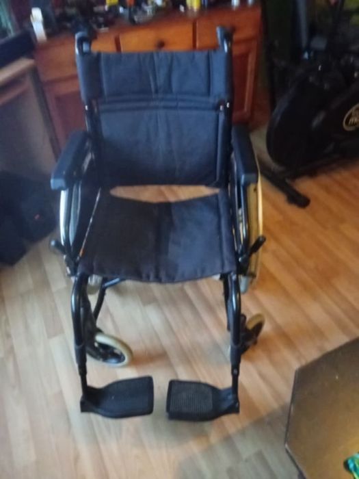 Sprzedam wózek inwalidzki