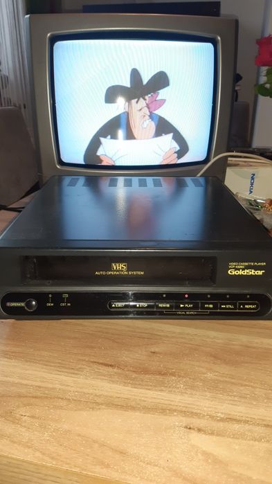 Odtwarzacz video VHS Goldstar VCP-4326K