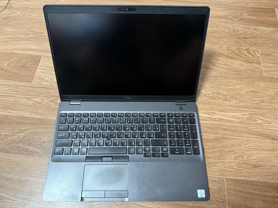 Dell Latitude 5500 / i7-8665U / 16GB RAM / SSD 512GB