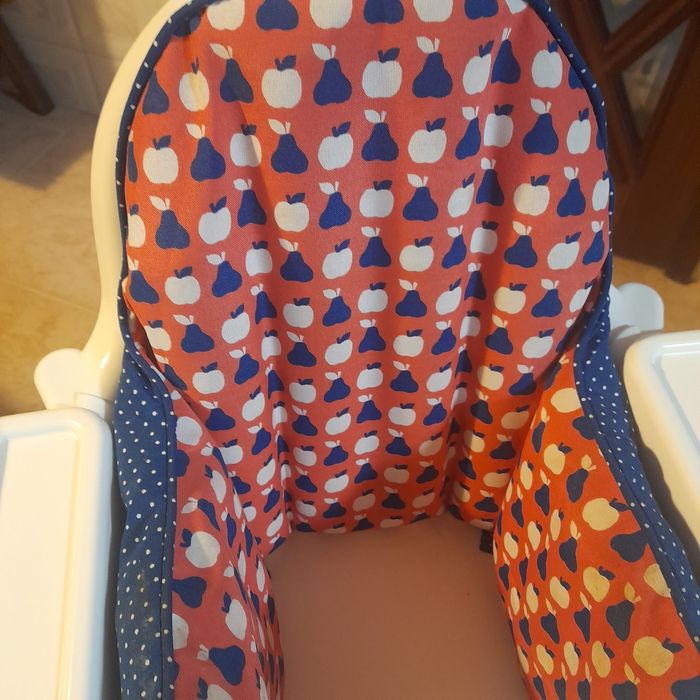 Cadeira de alimentação bebé