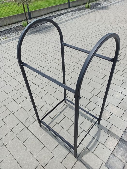 Stojak na koła samochodowe