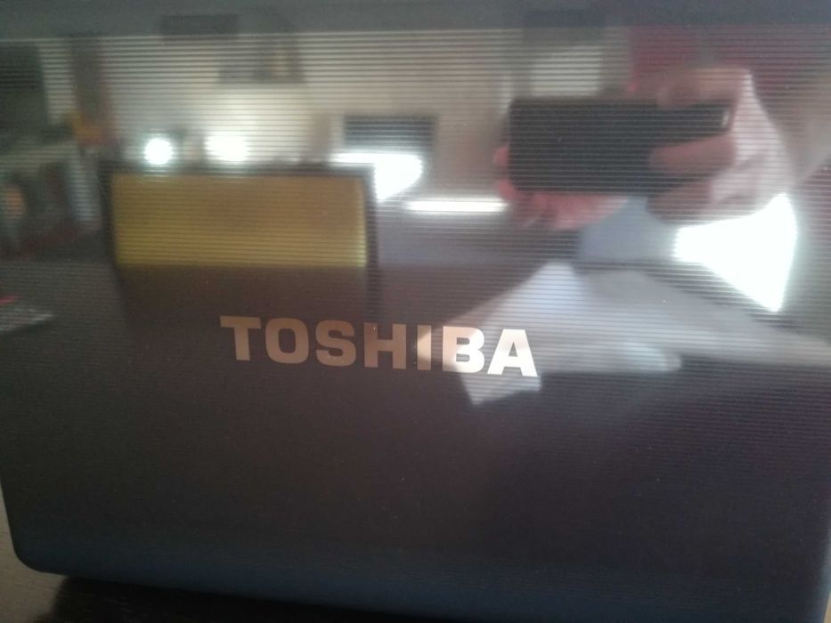 Portátil Toshiba satellite p300-19f