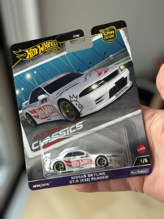 Hot Wheels Premium Nissan Skyline GT-R R32 Pandem 1/5 Modern