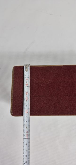 Unikatowy dębowy podnóżek / podstawka pod modlitewnik – rzeźbiony, ret