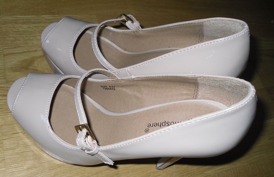 Sprzedam stylowe buty szpilki nude na obcasie roz 37 Atmosphere nowe