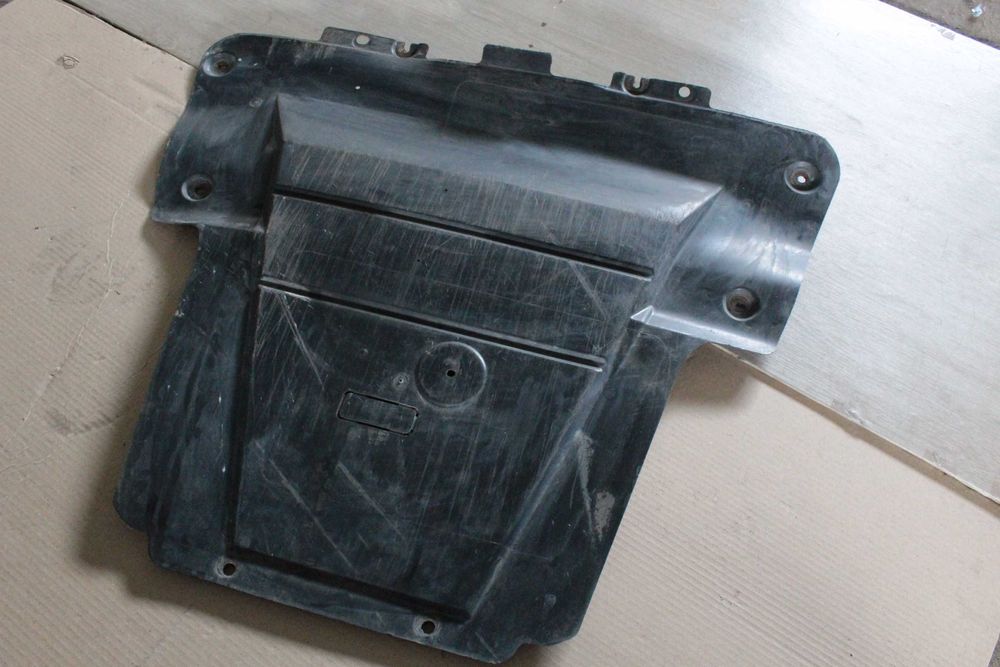 Захист двигуна (оригінал, б/в) для Renault Kangoo 2