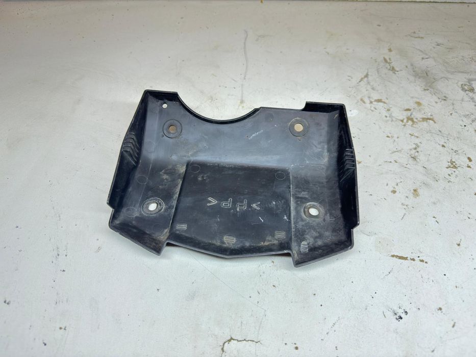 Yamaha FZ1 N Fazer 1000 RN16 Osłona Pompy ABS Dolna Wypełnienie 2011