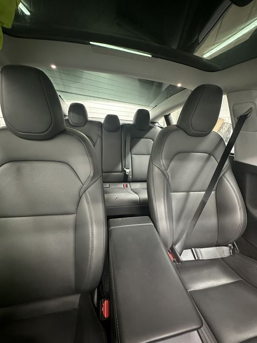 Tesla Model 3 Highland 2024