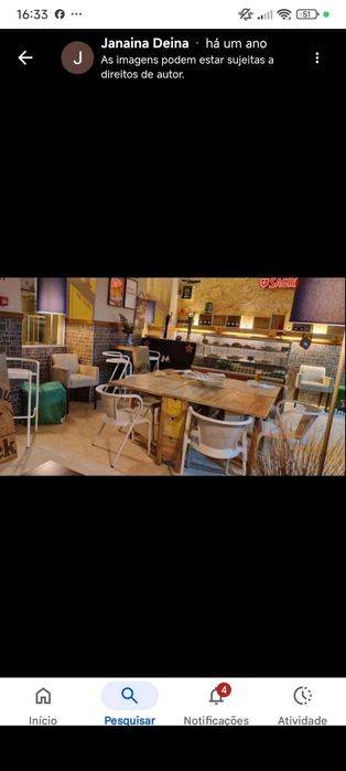 Mesa de madeira maciça dobrável. Solid wood folding table..