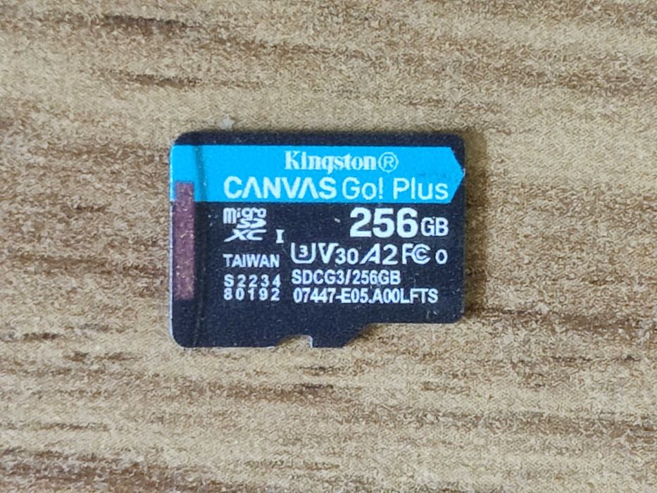 Карта пам'яті Kingston 256GB microSDXC class 10 A2 U3 V30 Canvas Go Plus (SDCG3/256GBSP)