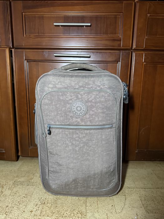 Чемодан Kipling 53см